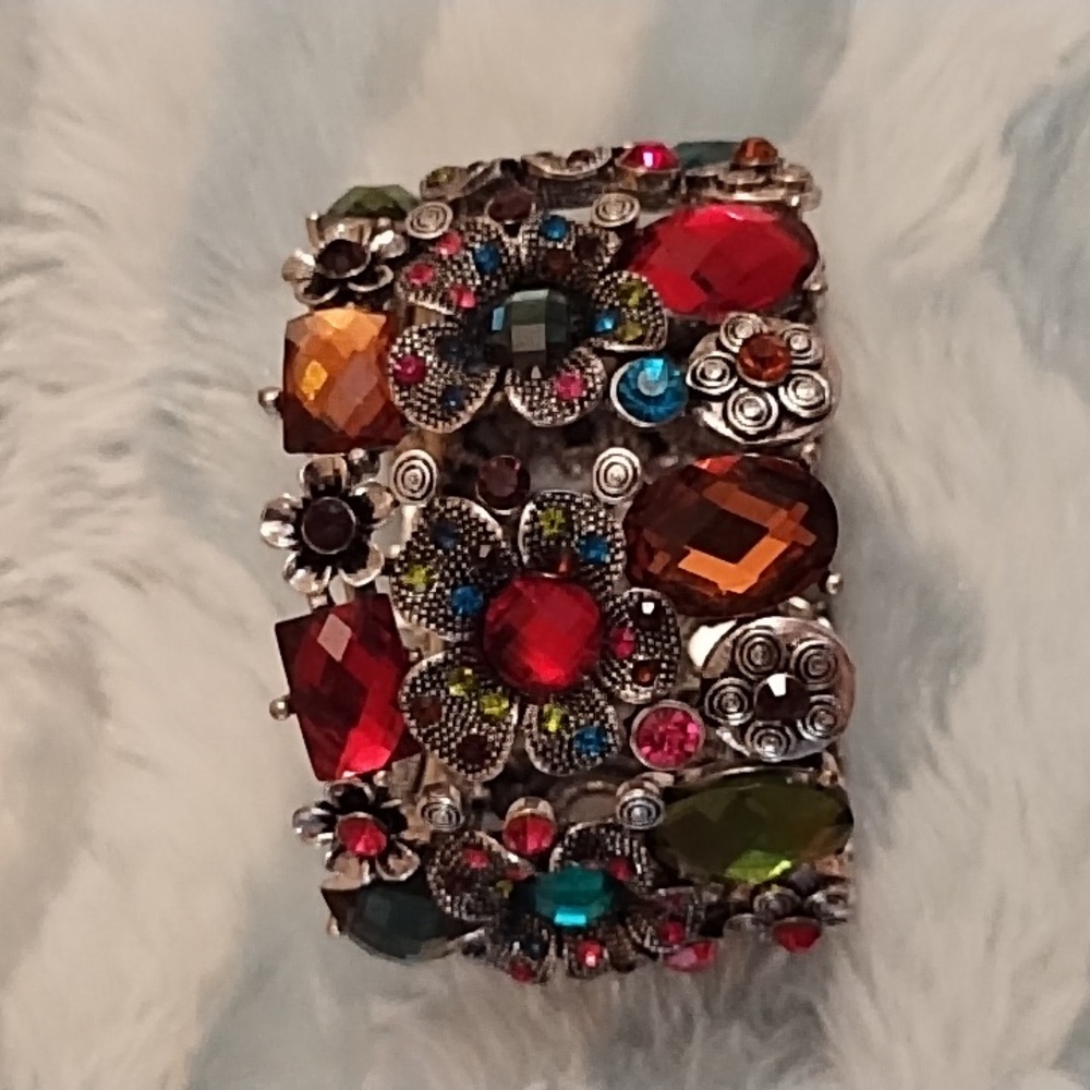Vintage Multicolor Floral Elasticized Bracelet
